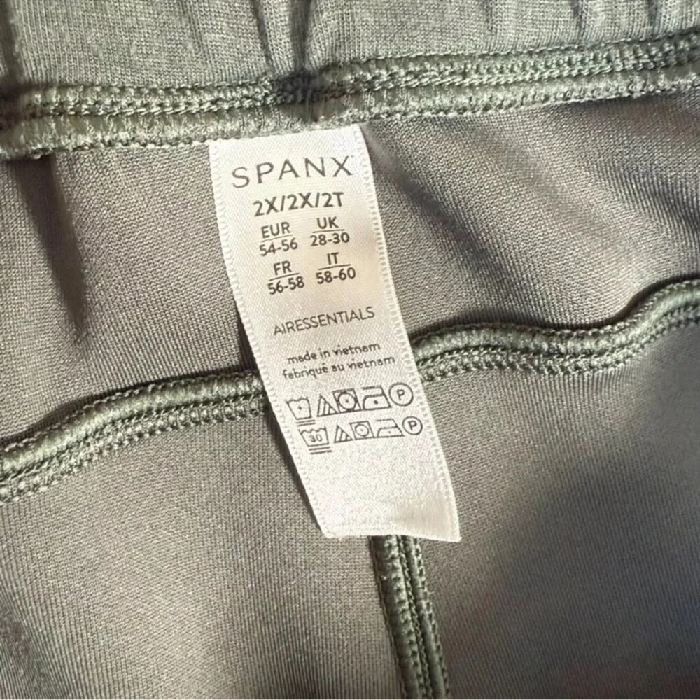 SPANX Air Essentials Wide Legs Pant 2XL Green - Picture 7 of 10